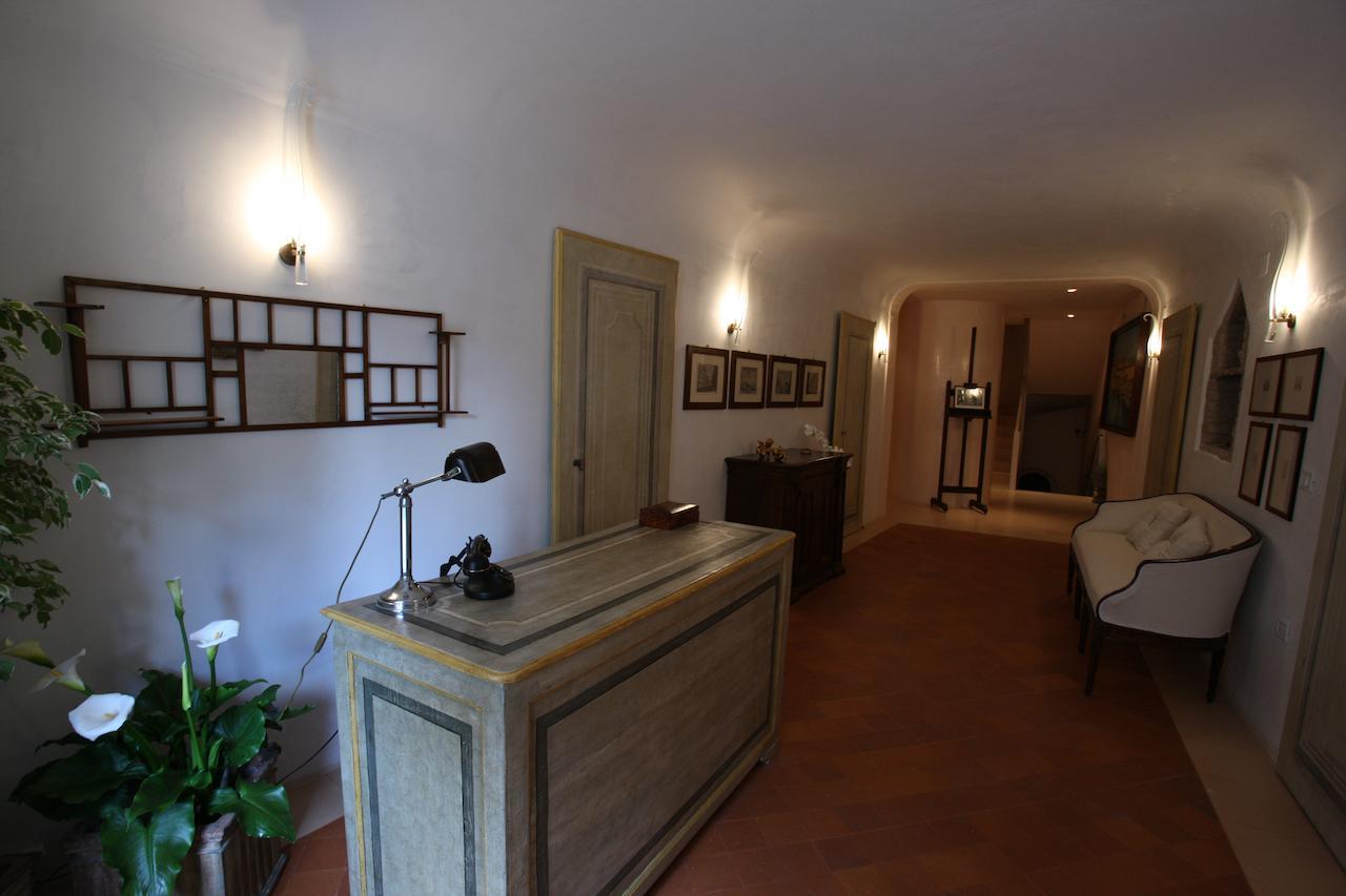 Palazzo Santinelli Bed & Breakfast ซานต์ แอนเจโล อิน วาโด ภายนอก รูปภาพ